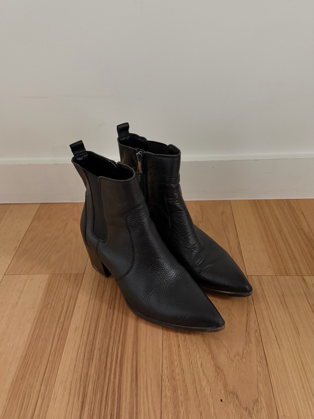 Franco Sarto Black Pointed Toe Leather Ankle Booties
